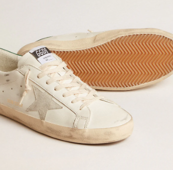 Super-Star en cuir blanc avec étoile en daim gris froid et contrefort en cuir vert