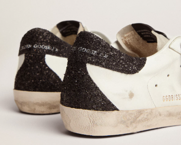 Super-Star femme en cuir nappa avec étoile à paillettes dorées et contrefort à paillettes noires