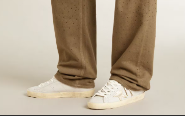 Super-Star avec étoile en cuir craquelé et contrefort en cuir lamé métallique