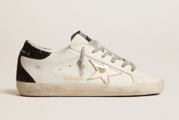 Super-Star avec étoile dorée et contrefort à paillettes noires