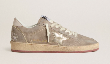 Ball Star pour femme en daim beige avec étoile en cuir lamé doré et inscription en perles